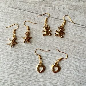Gold Colored Plastic Earrings Set |